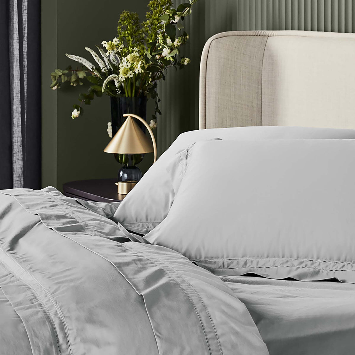 Kings & Queens Egyptian Cotton Classic Hemstitch Duvet Cover Set in Cloud Side View