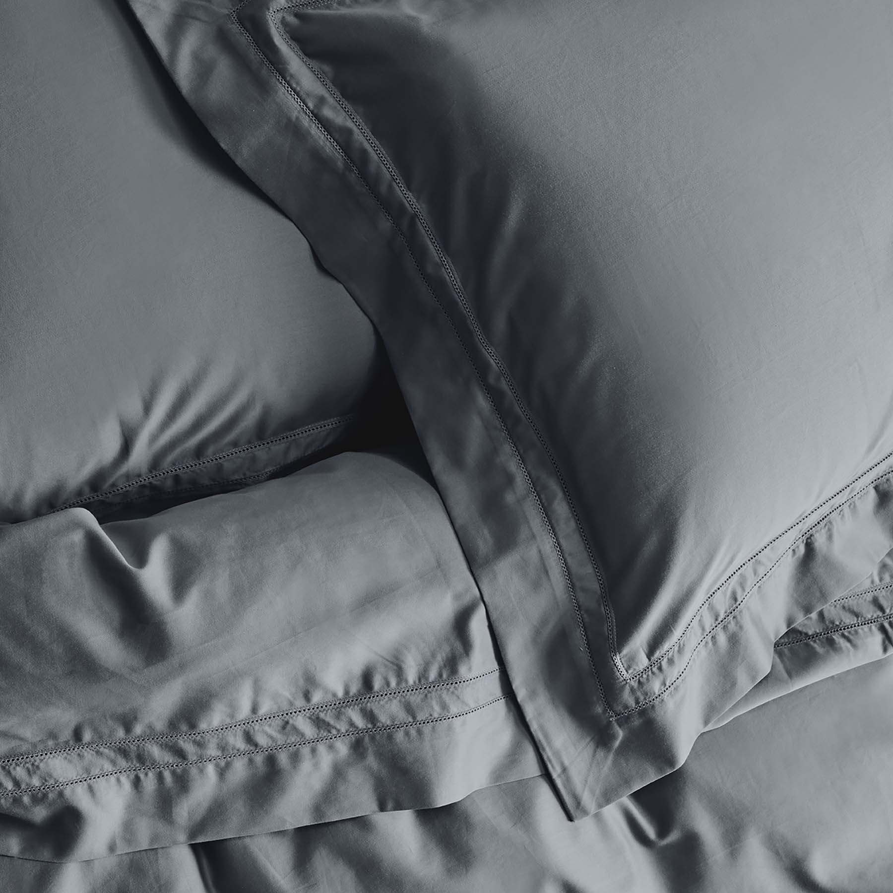 Kings & Queens Egyptian Cotton Classic Hemstitch Duvet Cover Set in Slate Top Bed