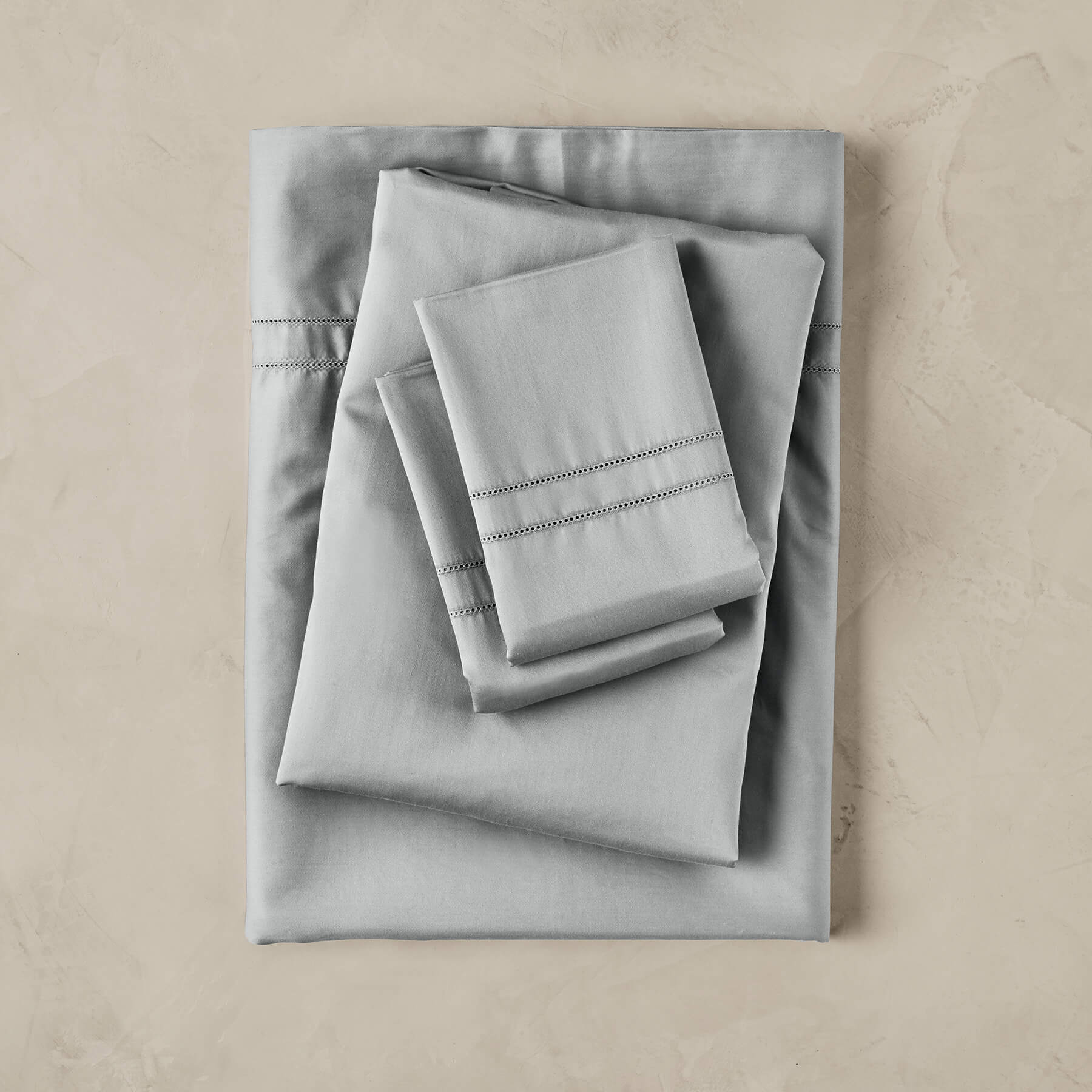 Kings & Queens Egyptian Cotton Classic Hemstitch Sheet Set in Cloud Bedding Set