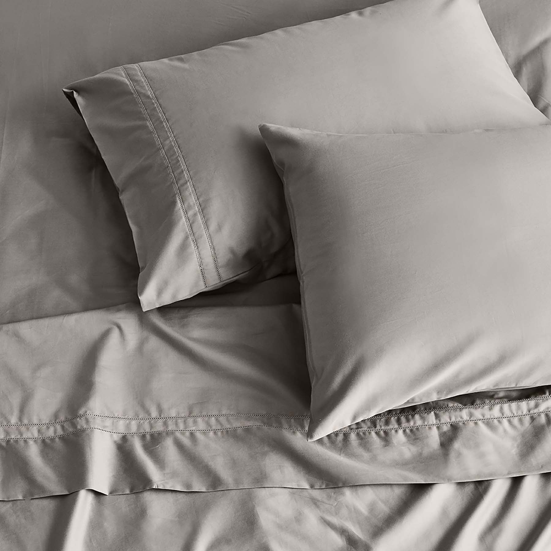 Kings & Queens Egyptian Cotton Classic Hemstitch Supreme Bundle Set in Mushroom Pillowcase Set