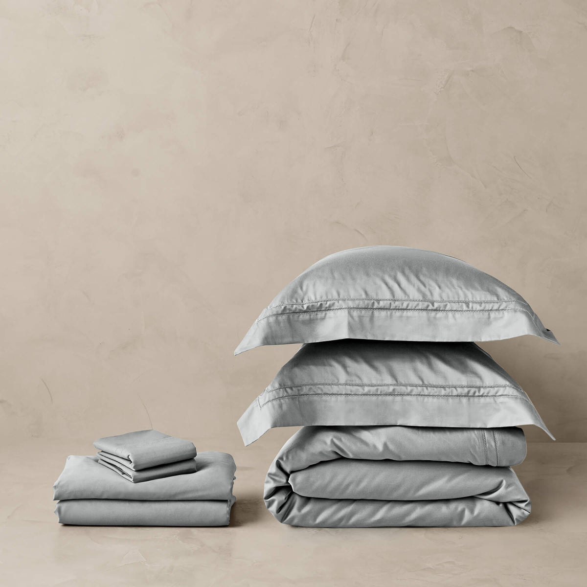 Kings & Queens Egyptian Cotton Classic Hemstitch Supreme Bundle Set in Cloud Bedding Set