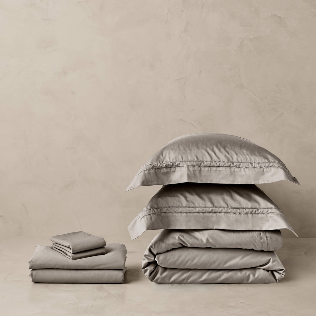 Kings & Queens Egyptian Cotton Classic Hemstitch Supreme Bundle Set in Mushroom Bedding Set