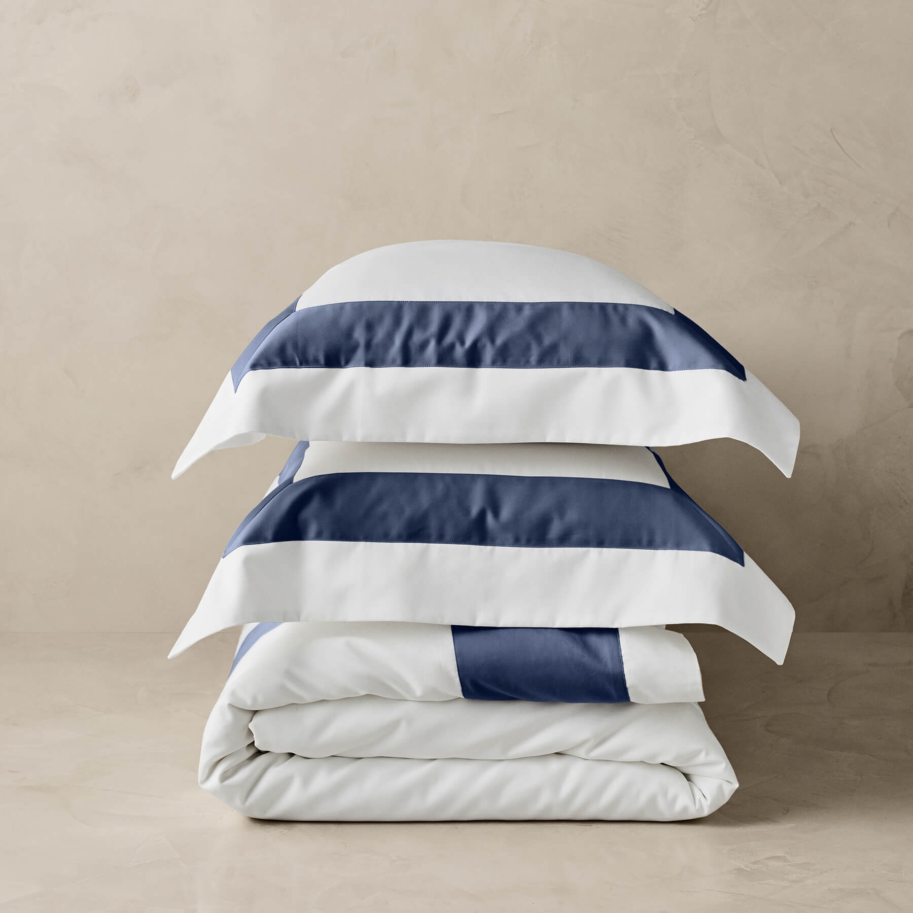 Kings & Queens Egyptian Cotton Signature Cuff Duvet Cover Set in Atlantic Bedding Set