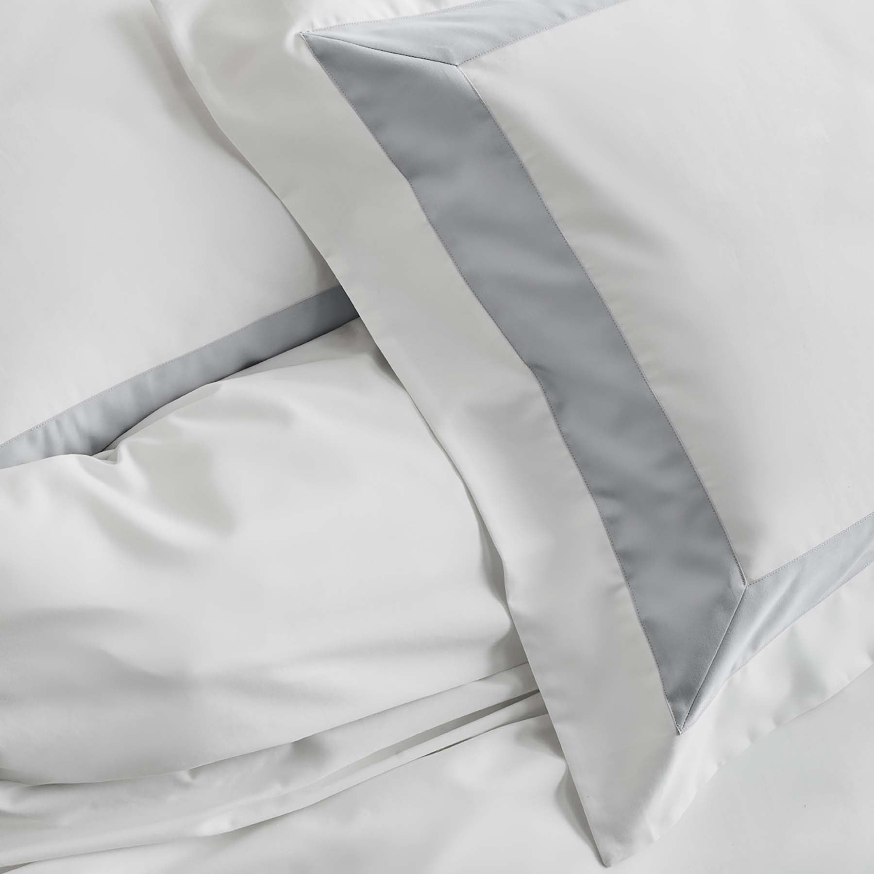 Kings & Queens Egyptian Cotton Signature Cuff Starter Bundle Set in Cloud Top Bed