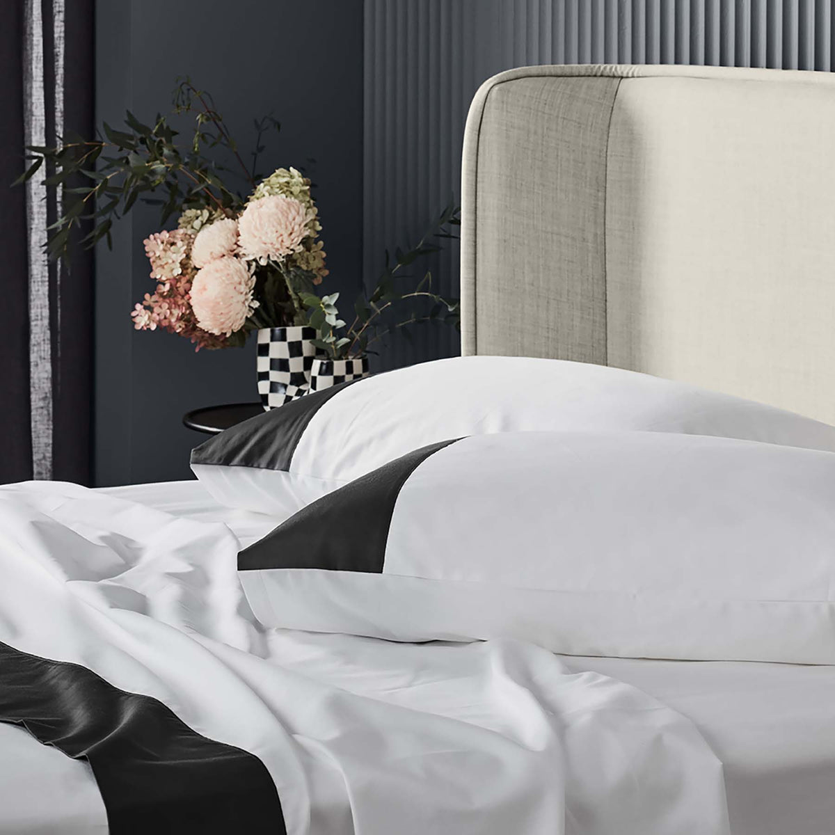 Kings & Queens Egyptian Cotton Signature Cuff Sheet Set in Charcoal Side View