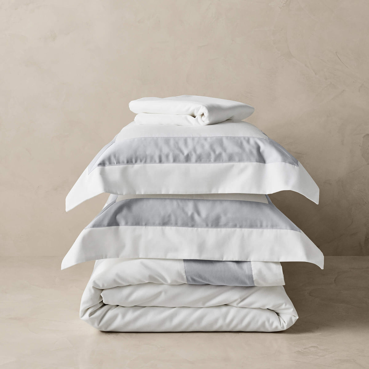 Kings & Queens Egyptian Cotton Signature Cuff Starter Bundle Set in Cloud Bedding Set