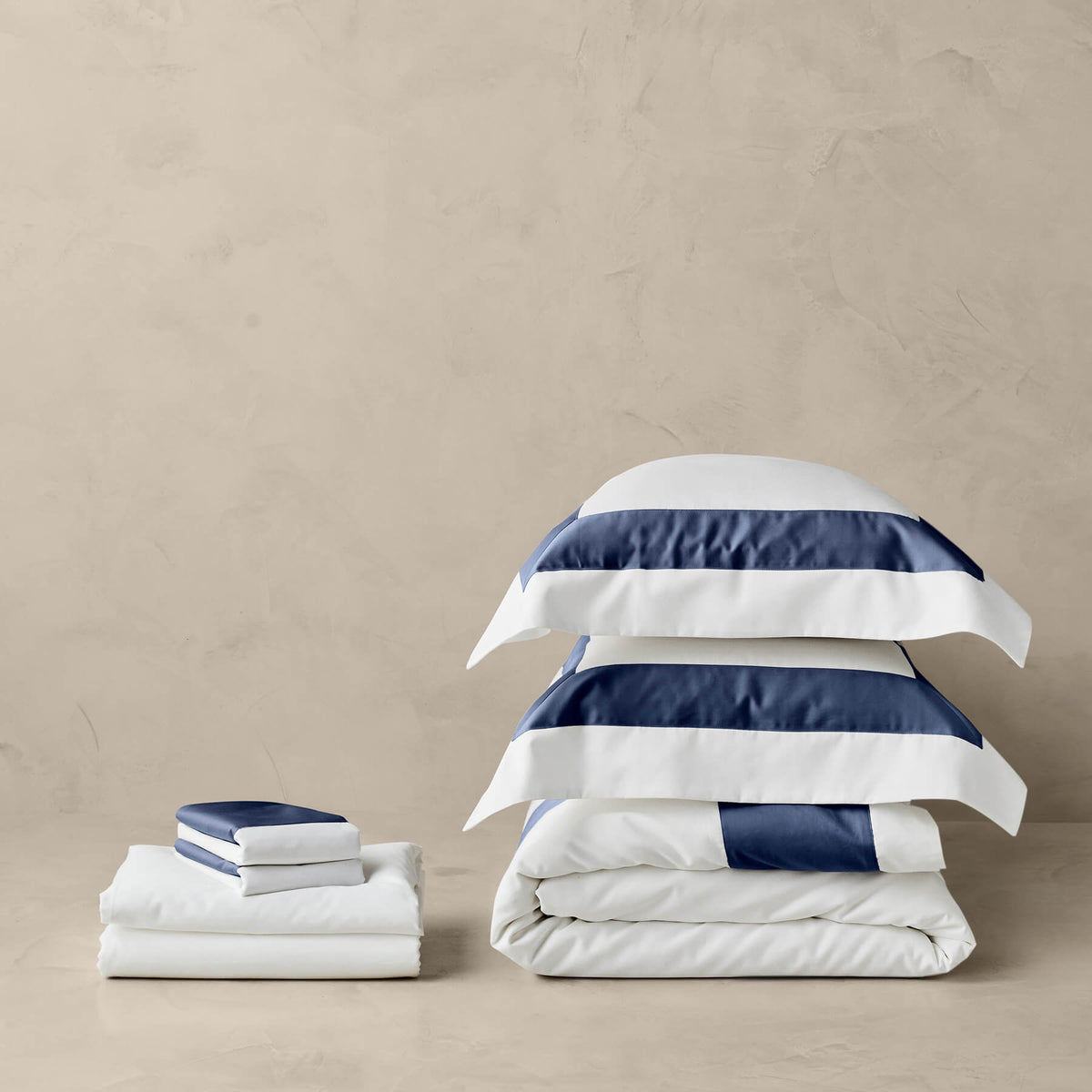 Kings & Queens Egyptian Cotton Signature Cuff Supreme Bundle Set in Atlantic Bedding Set