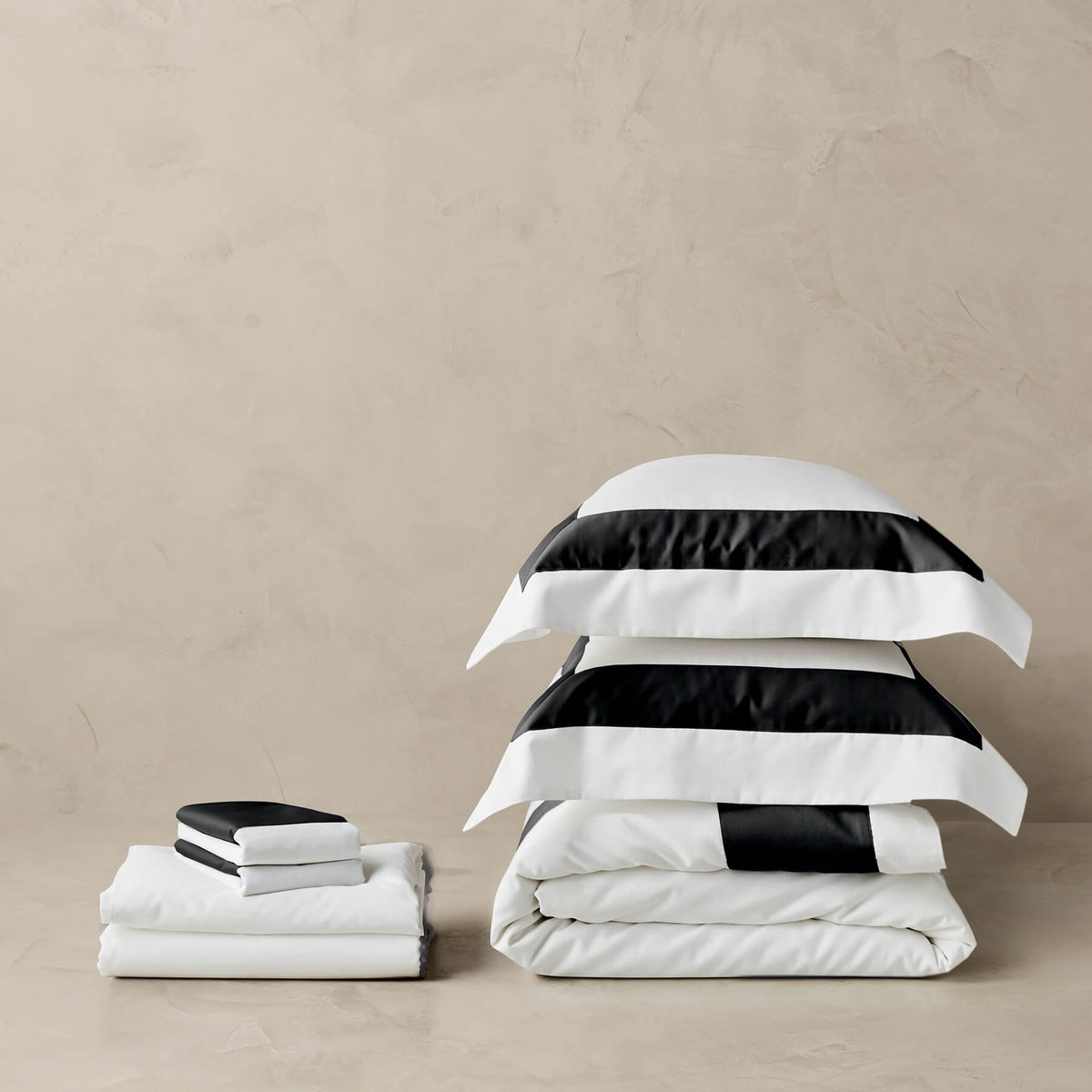 Kings & Queens Egyptian Cotton Signature Cuff Supreme Bundle Set in Charcoal Bedding Set