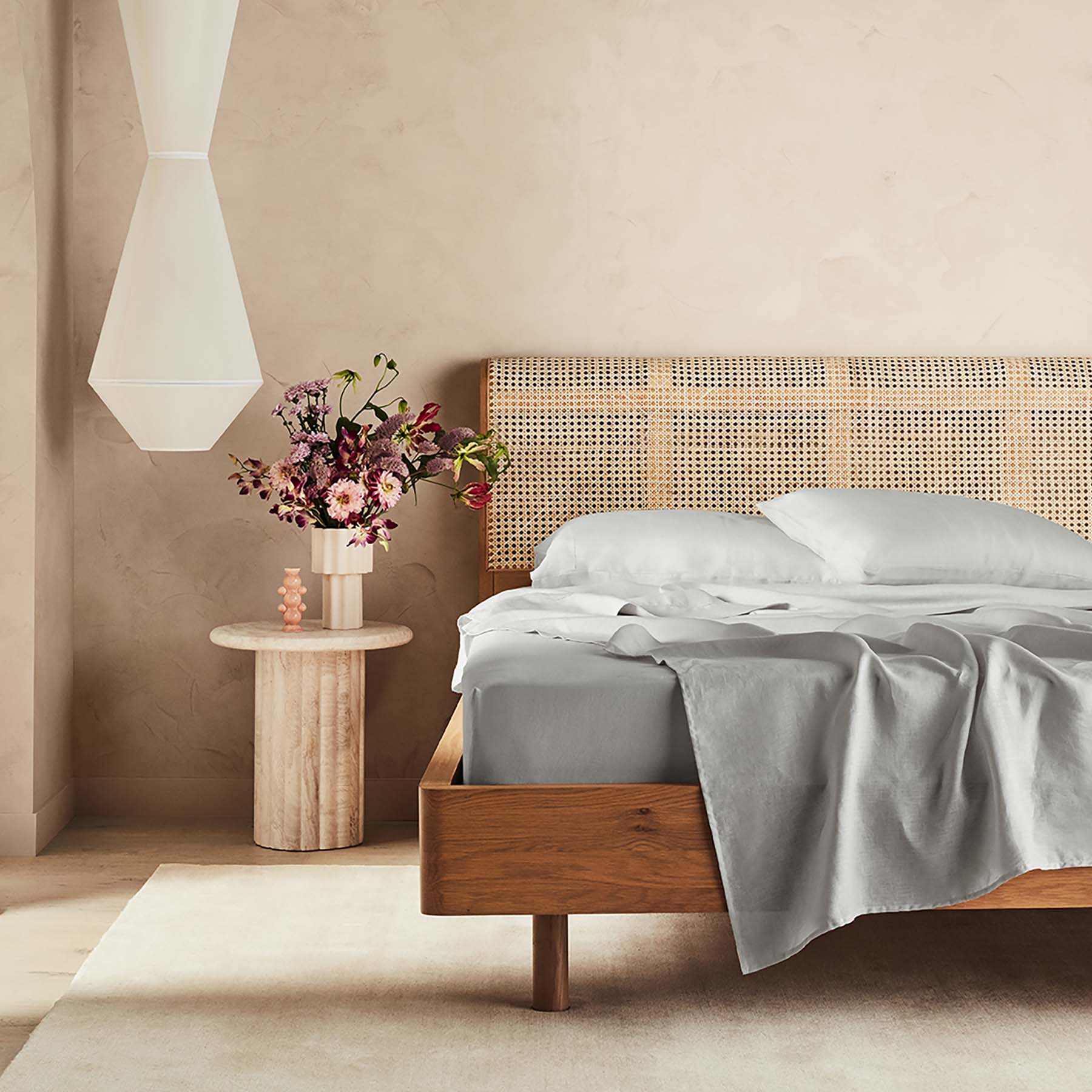 Kings & Queens Vintage Linen Supreme Bundle Set in Tin Front View Sheet