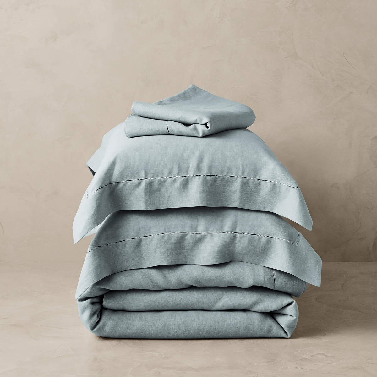 Kings & Queens Vintage Linen Starter Bundle Set in Lake Bedding Set