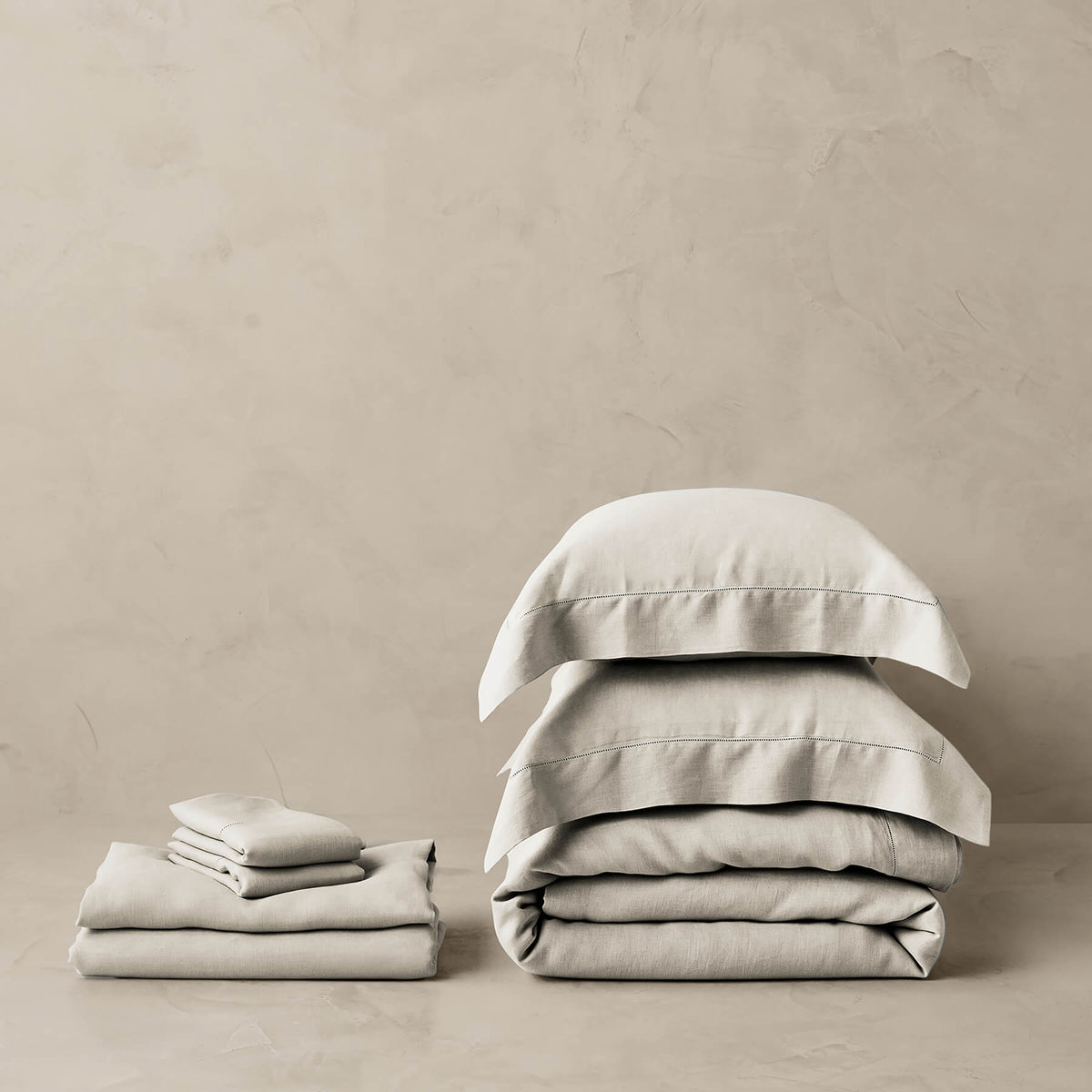 Kings & Queens Vintage Linen Supreme Bundle Set in Parchment Bedding Set