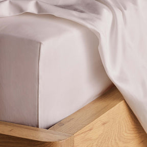 Kings & Queens Egyptian Cotton Classic Hemstitch Supreme Bundle Set in Rose Fitted Sheet