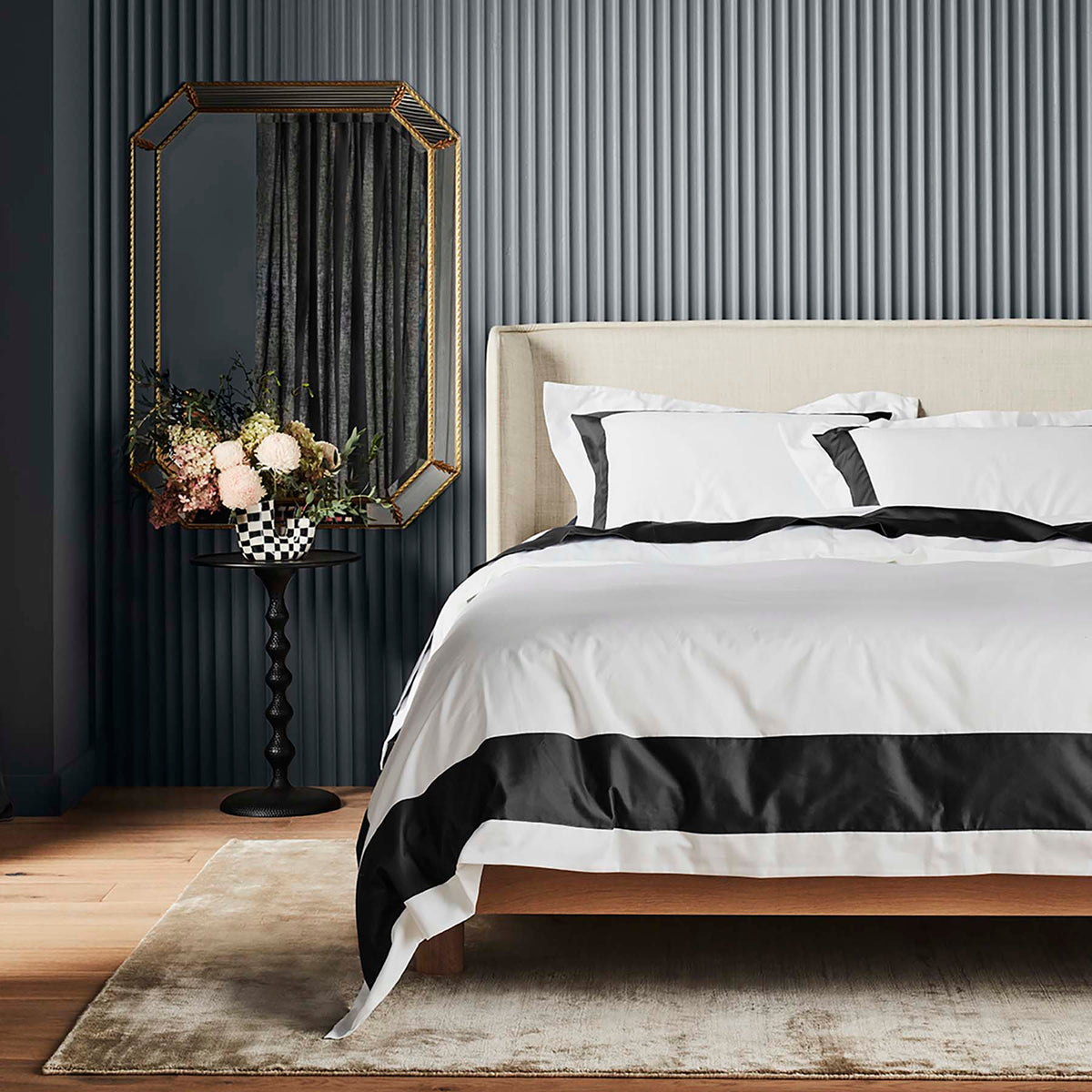 Kings & Queens Egyptian Cotton Signature Cuff Duvet Cover Set in Charcoal Front View
